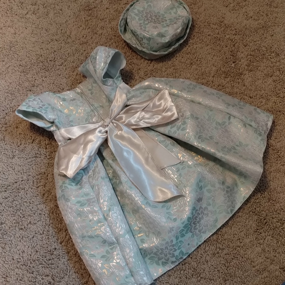 Green Cinderella Couture Dress - Picture 3 of 4